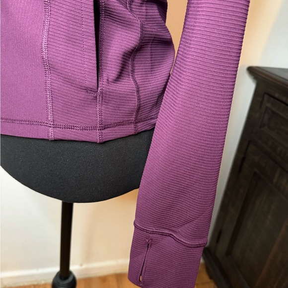 90 Degree by Reflex light weight Jacket - Picture 8 of 14